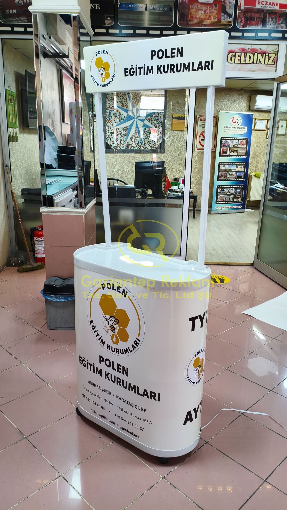 Gaziantep Display Ürünler - Kurumsal Mobil Tanıtım Standı (Display) Uygulaması İmalatı