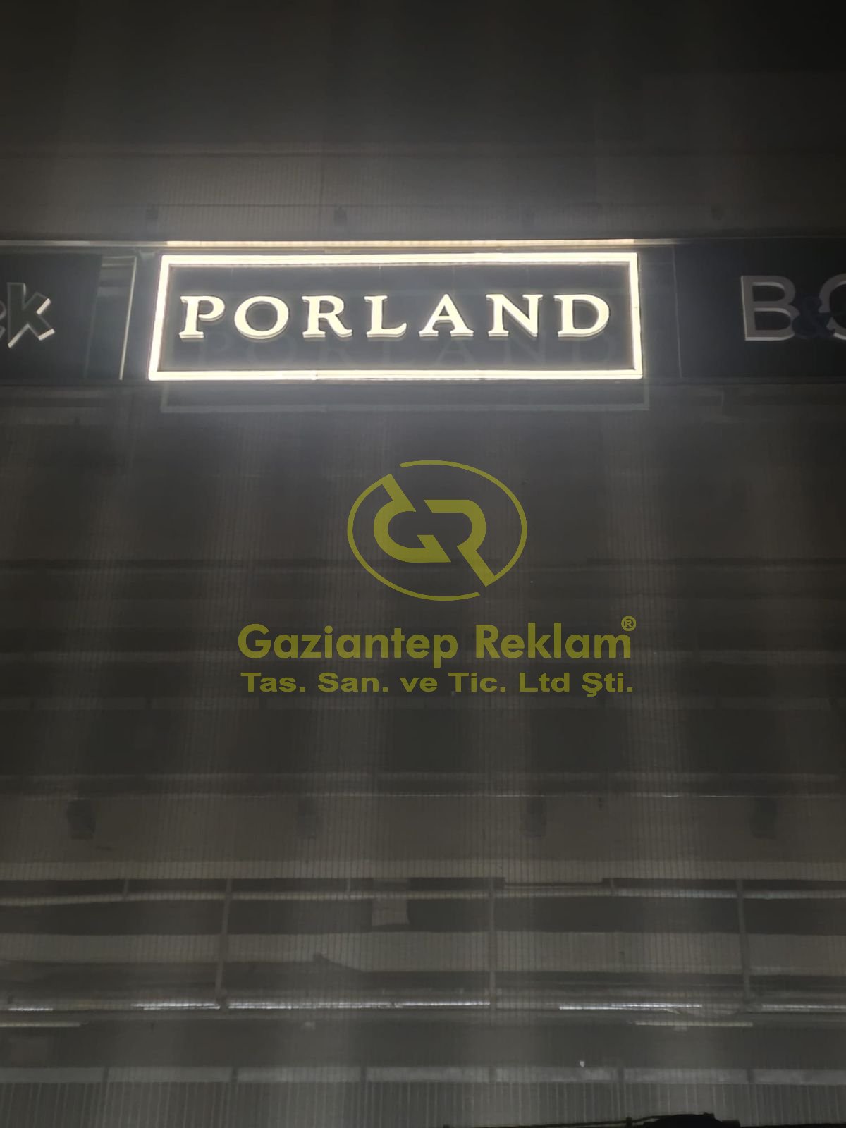 LED Aydınlatmalı Kutu Harf Tabela | Porland Kurumsal Kimlik Uygulaması