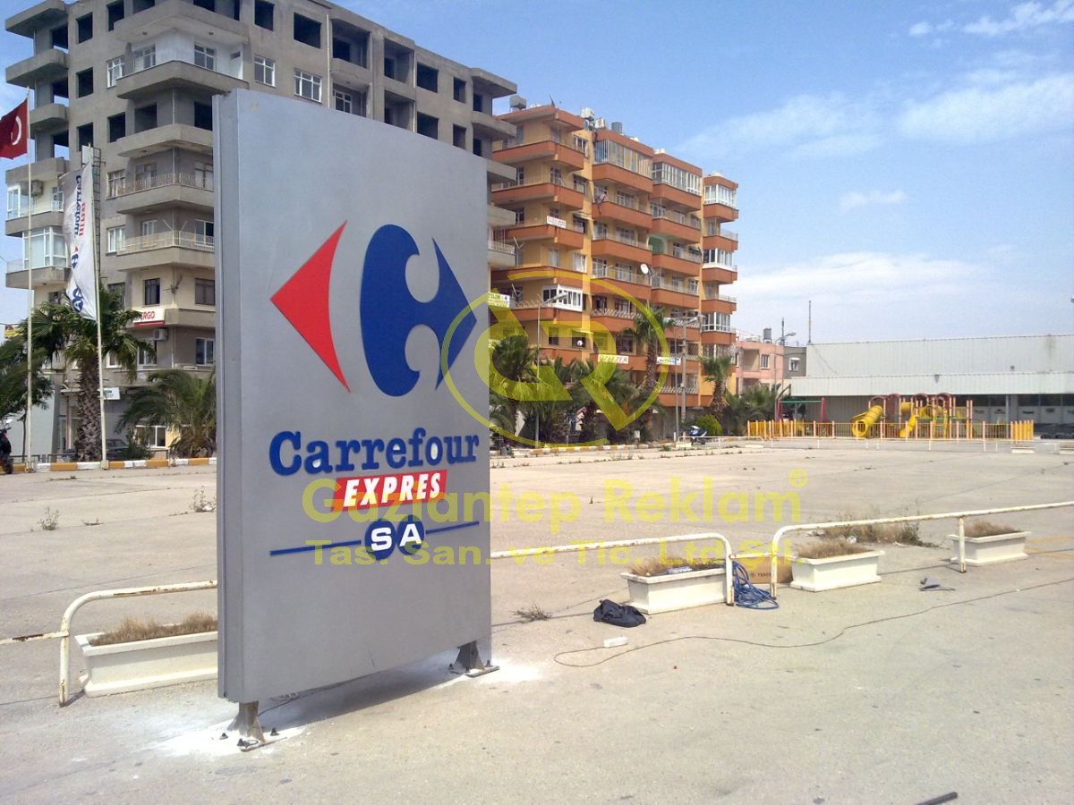 Market Yönlendirme Pilon Anıt Tabela Çözümleri
