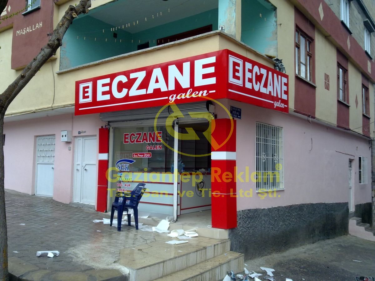 Uzun Ömürlü Köşe Işıksız Kompozit Tabela Çözümleri