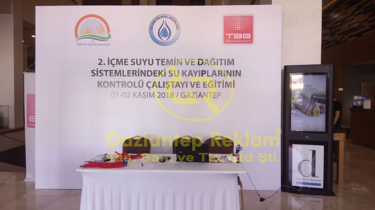 Yüksek Kaliteli Kurumsal Etkinlik Backdrop Çözümleri